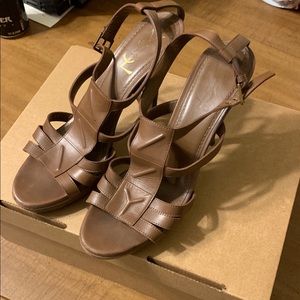 Yves Saint Laurent Heels
